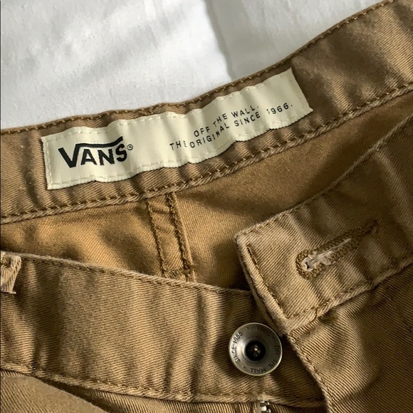 Men’s Vans shorts - Picture 2 of 2